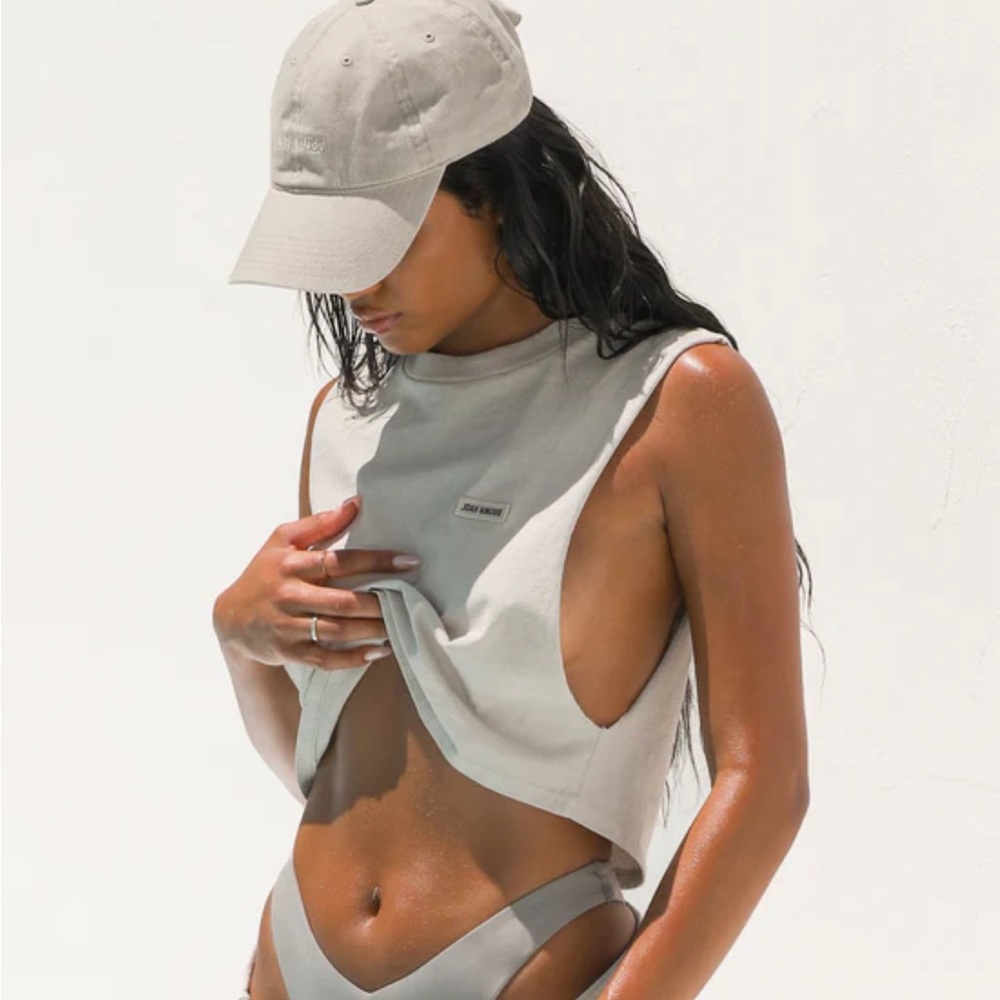 Cut off boyfriend tank in fog cotton
